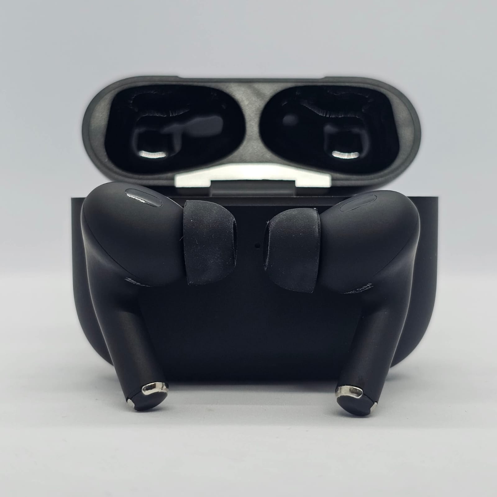 airpods pro (2nd generation) master copy (dubai version) airpods pro (2nd generation) master copy (dubai version)