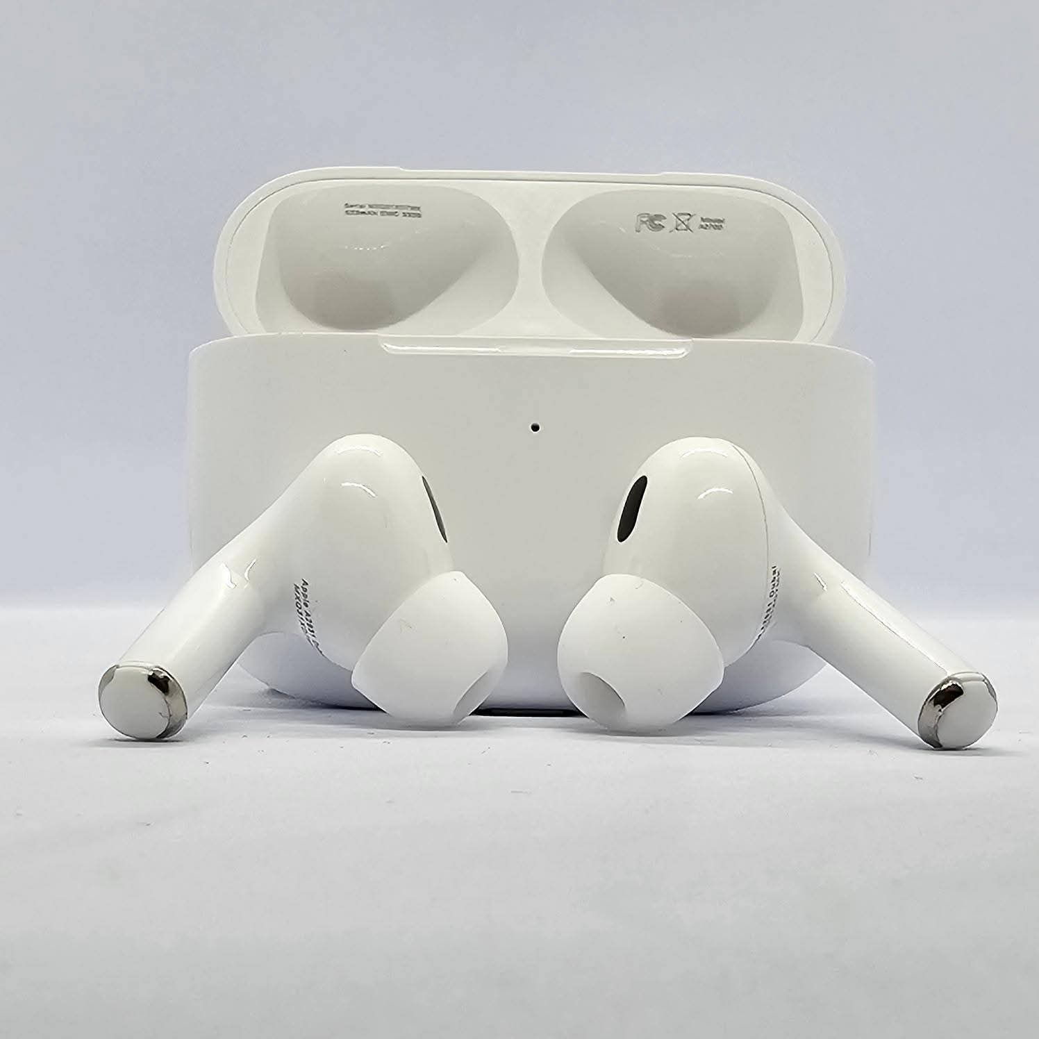 airpods pro (2nd generation) master copy (dubai version) airpods pro (2nd generation) master copy (dubai version)